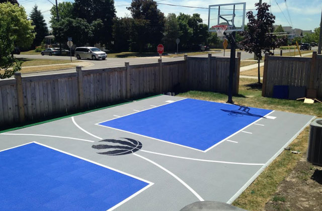 Backyard Court, Brooklin, ON