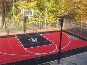 Backyard Court - 28x48